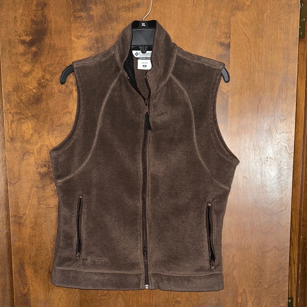 LUKE NEW Womens Columbia Dark Brown Fleece Vest